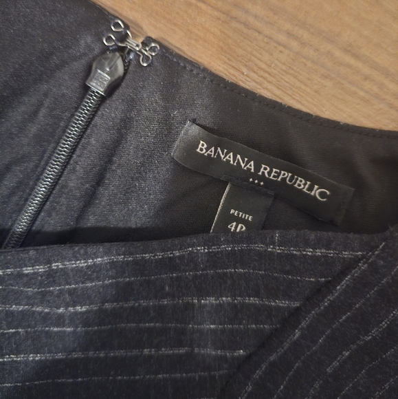 'Banana Republic Charcoal Pinstripe Shift Dress Asymmetrical Neckline - Picture 3 of 3
